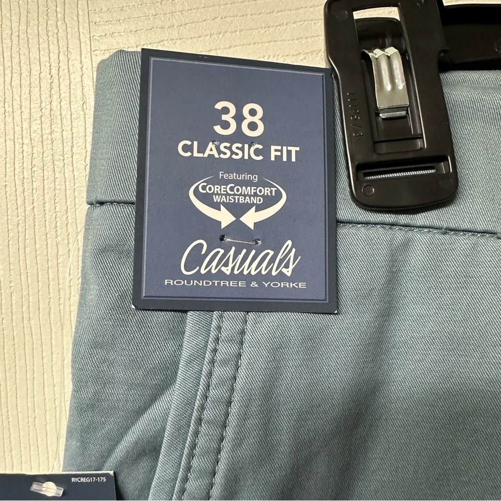 Casual Roundtree & Yorke Men's Classic Fit Shorts Vintage Blue Inseam 9